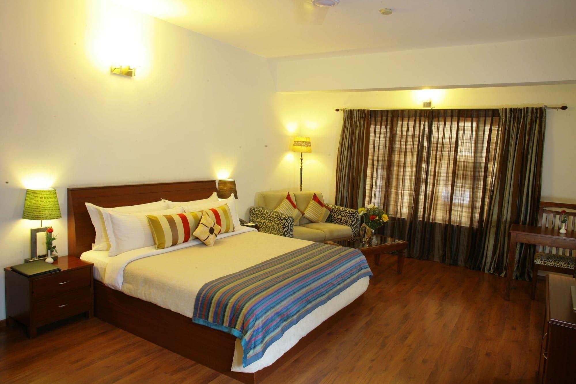Justa Off Mg Road Hotel Bangalore Exterior photo