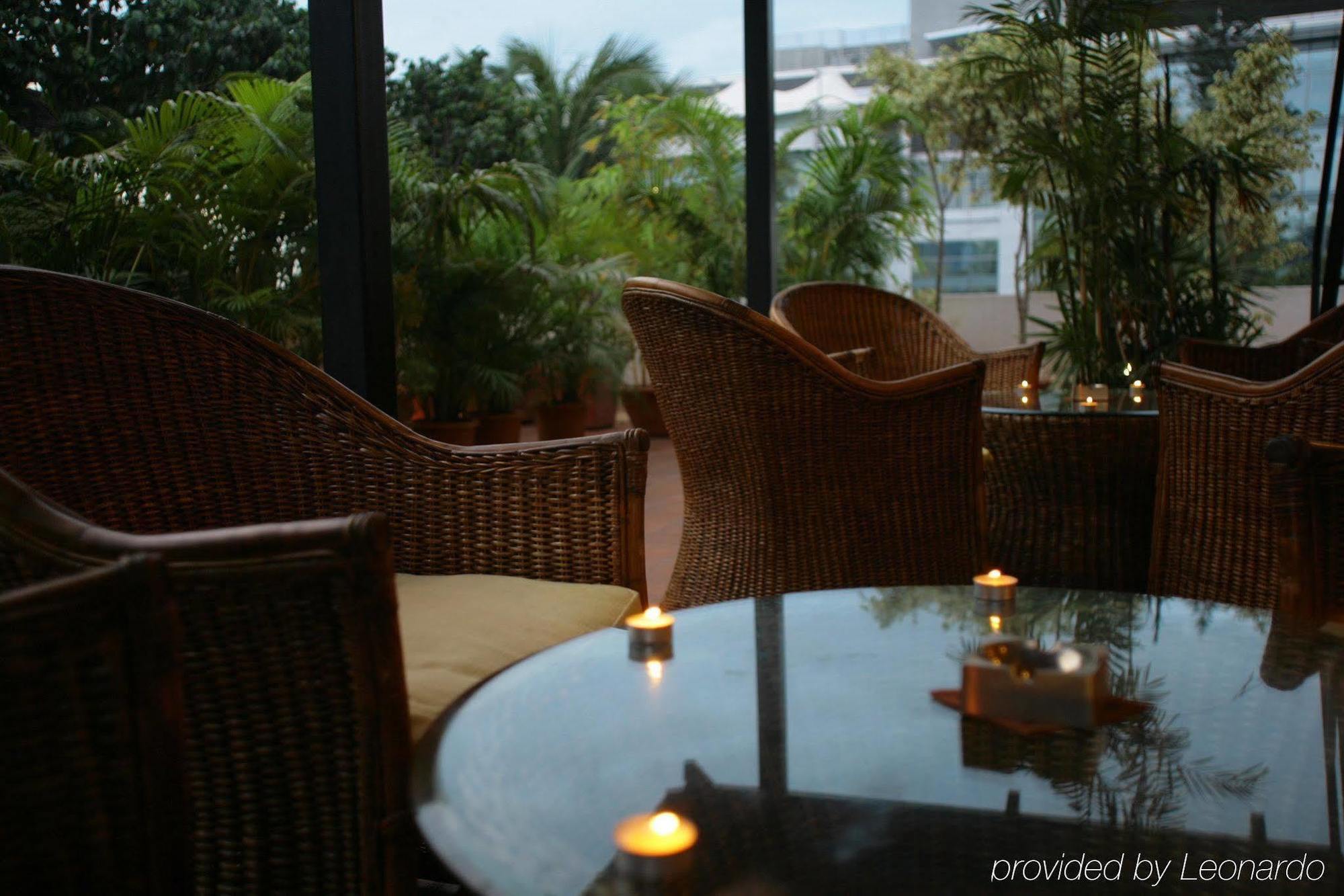 Justa Off Mg Road Hotel Bangalore Exterior photo
